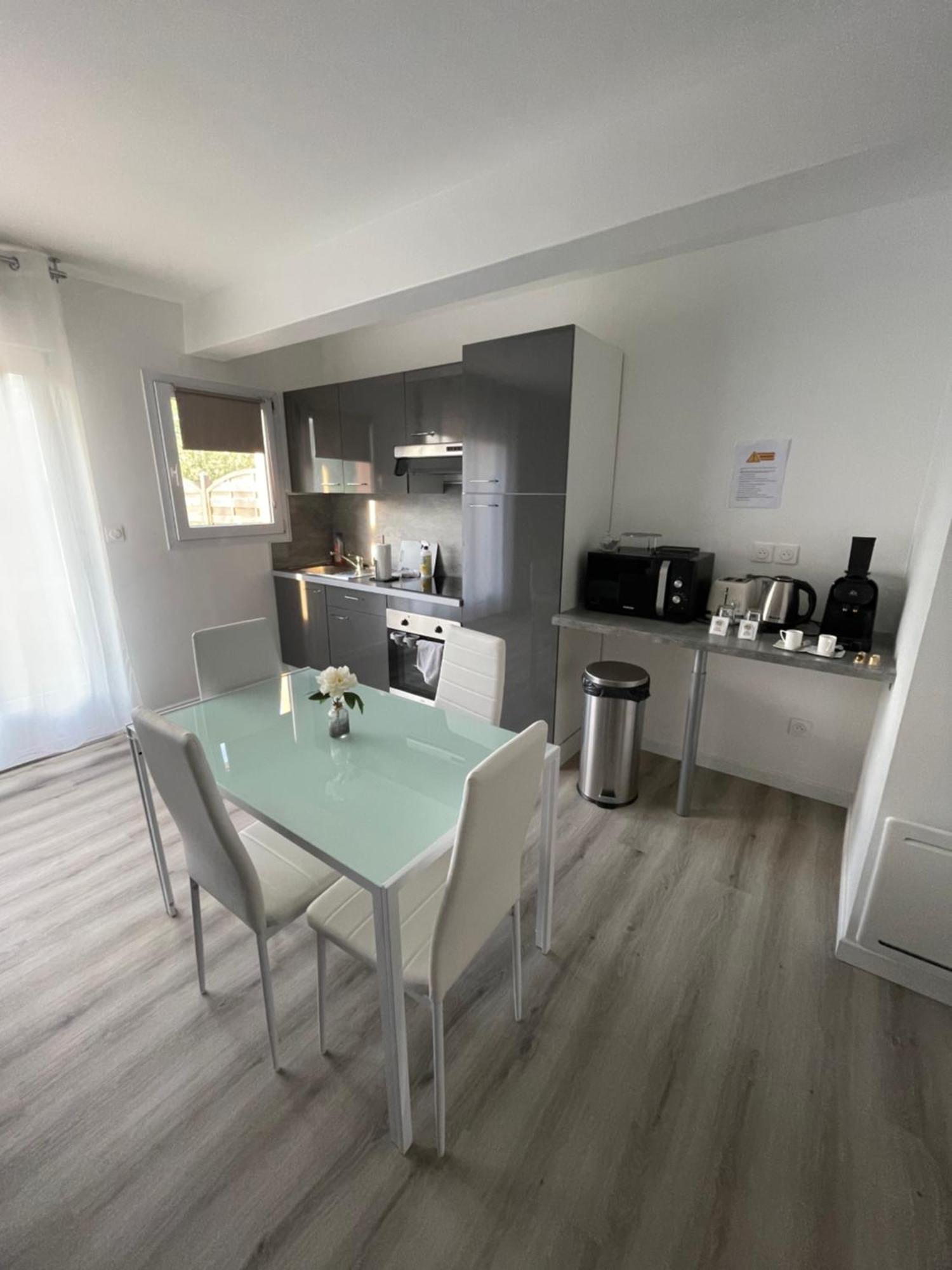 Maison Detente De 100 M2 Uniquement Couple-Famille-Travailleurs Villeparisis Bagian luar foto